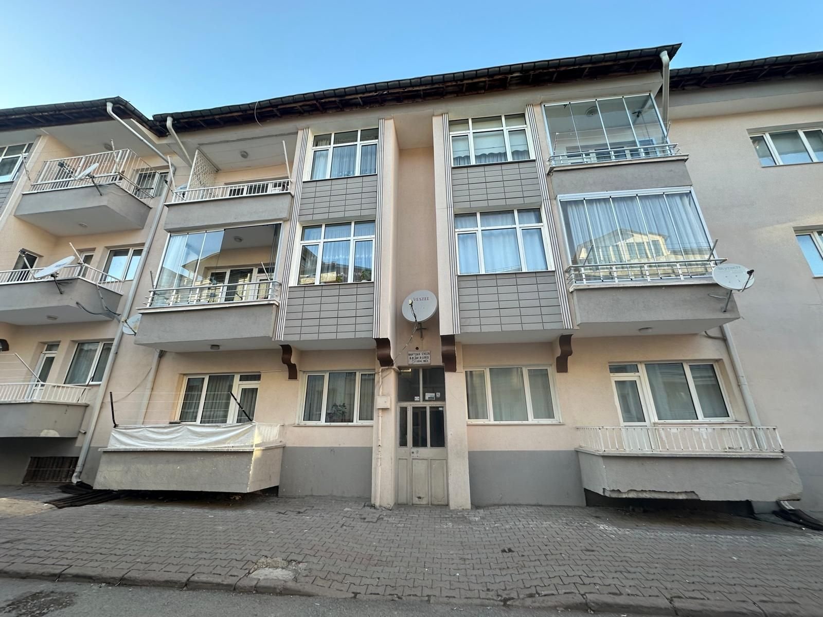 Bahtiyarbostan Mahallesi’nde 3+1 Satılık Daire