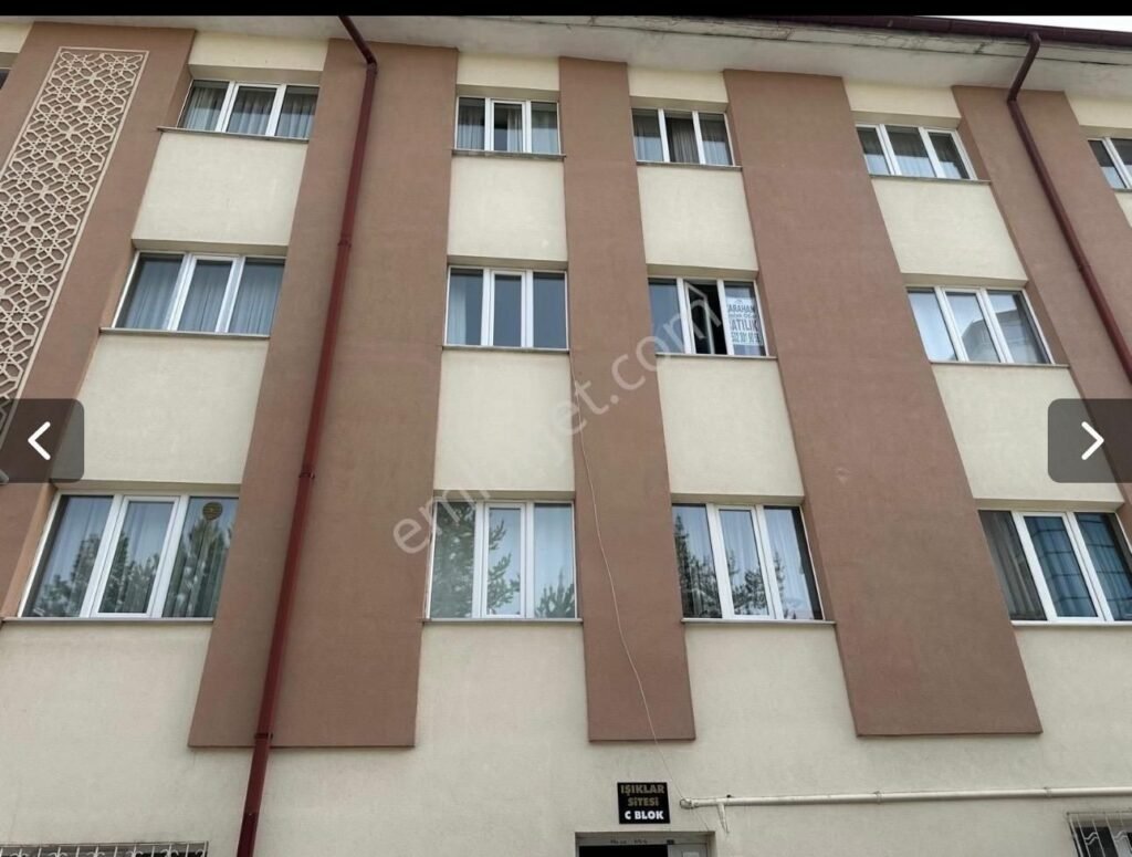 Kaleardı’da Satılık 2+1 Ara Kat Daire