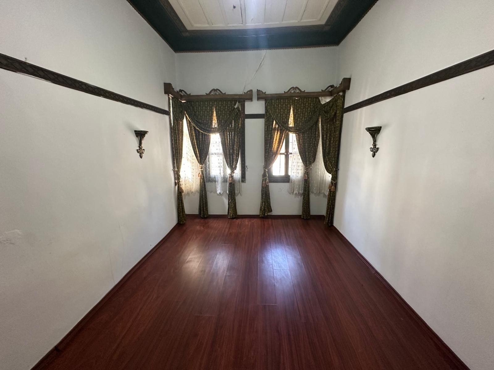 Property Gallery Image
