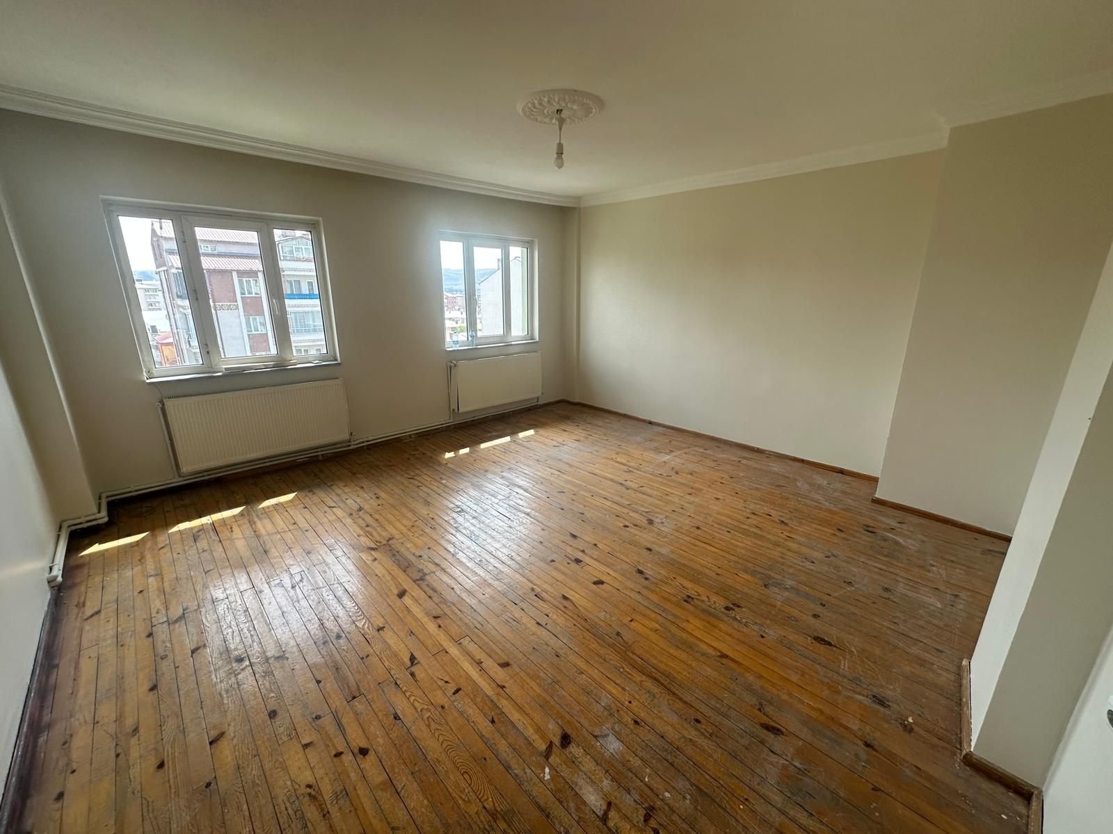 Property Gallery Image