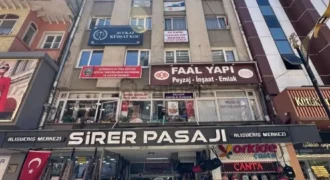 Çarşıda Sirer Pasajı’nda 30 m² Satılık Dükkân