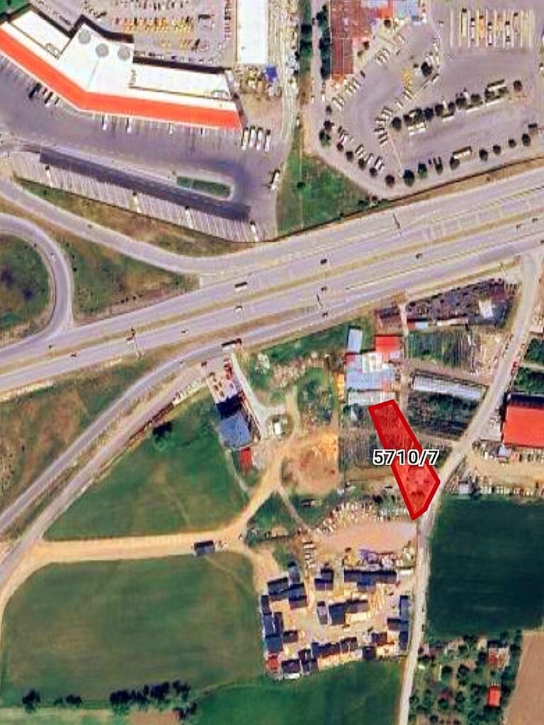 Yenişehir’de 1.410 m² Satılık Ticari Arsa — Otogar Karşısı